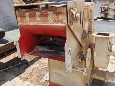 低价处理75kw 平模颗粒机一台